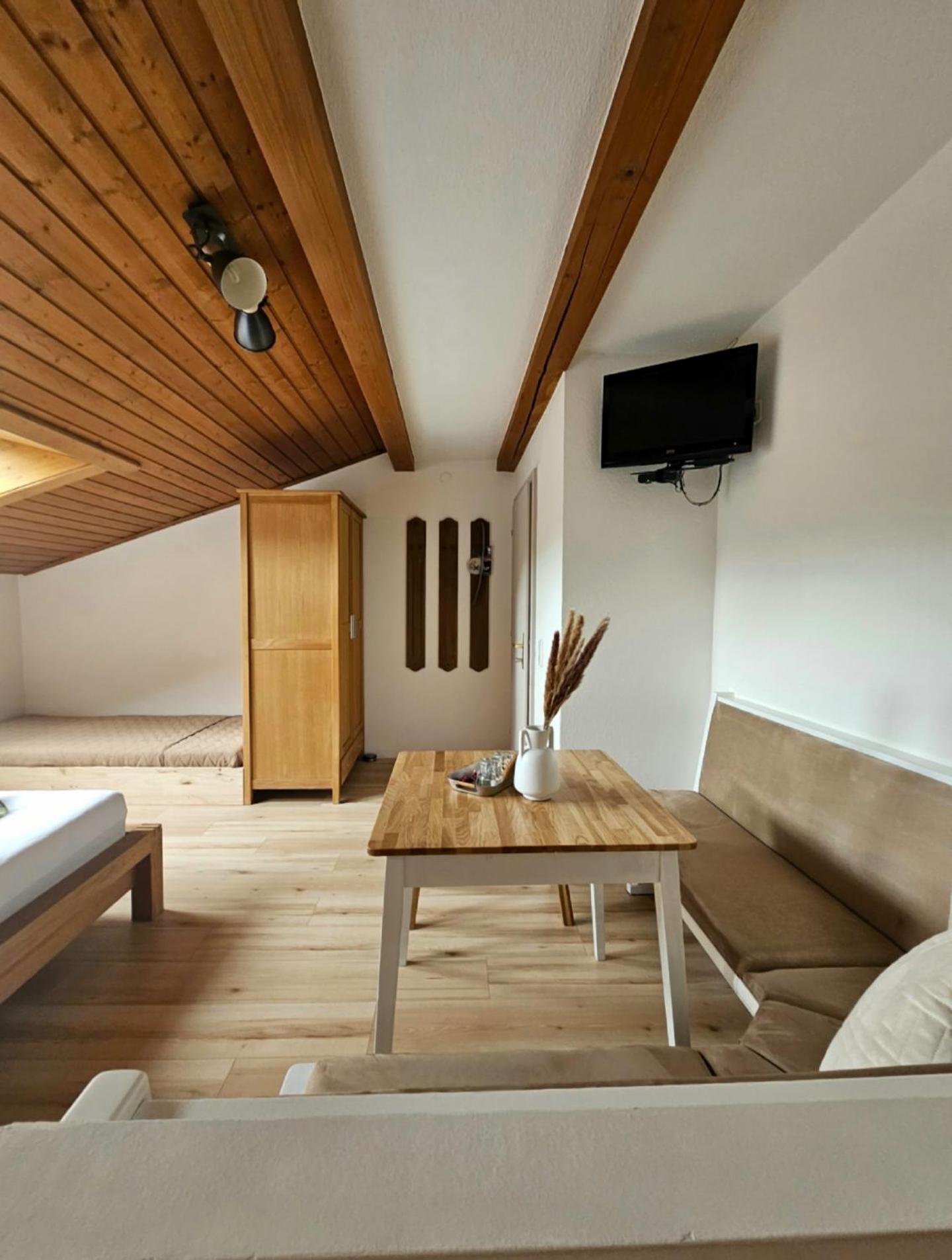 Haus Marinus Bed & Breakfast Jerzens Exterior photo
